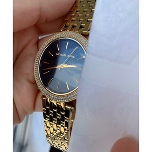✨ Women’s Michael Kors watch - Blue Face